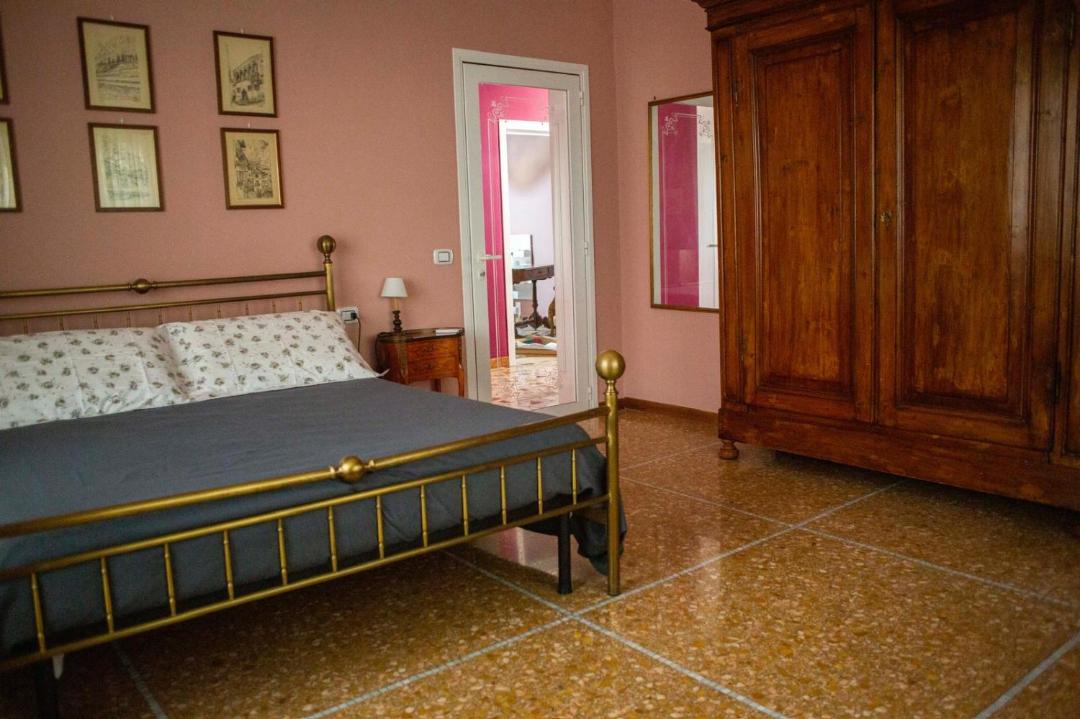 Photo of Others in Crocifissa di Rosa