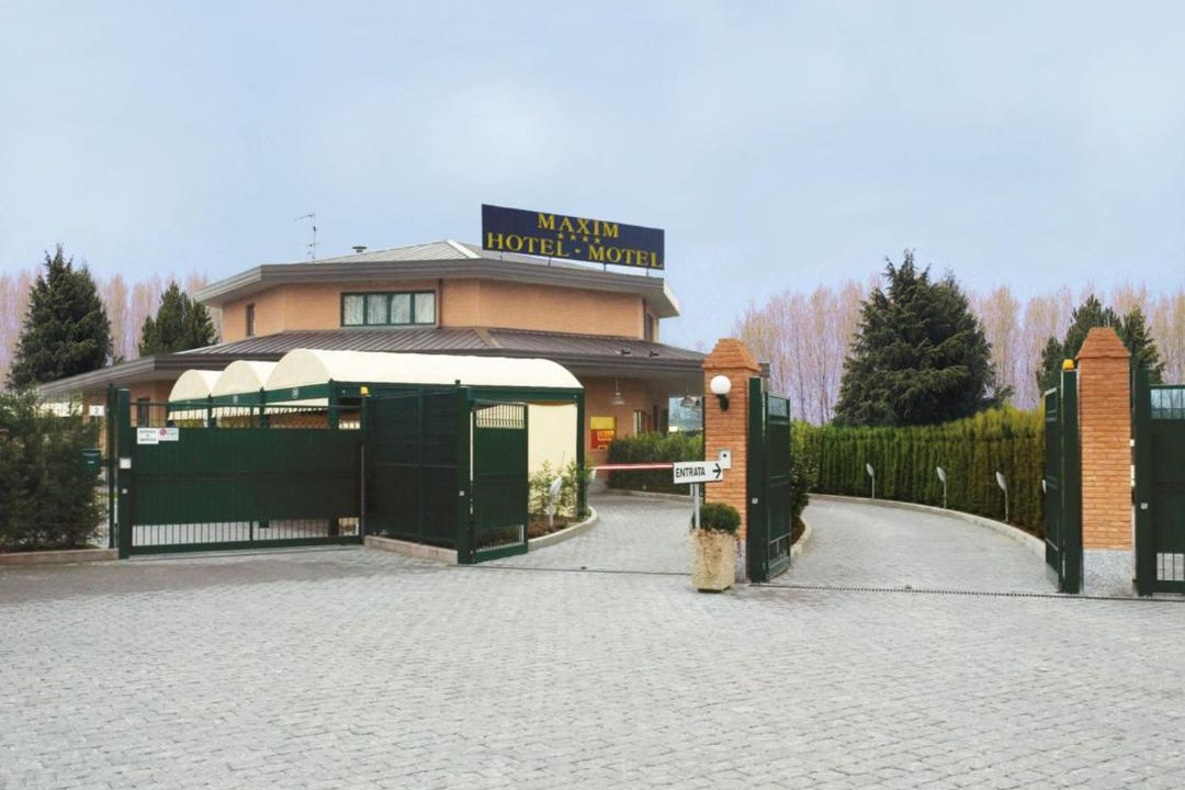 Photo of Buildings in Peschiera Borromeo