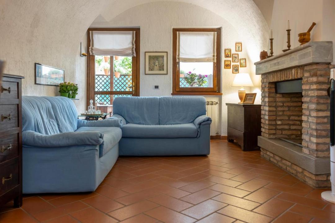 Photo of Livingroom in Costa Volpino