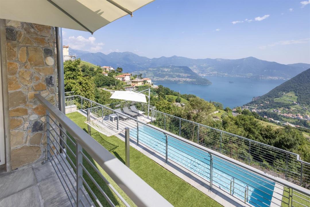 Photo of Patio Balcony in Tavernola