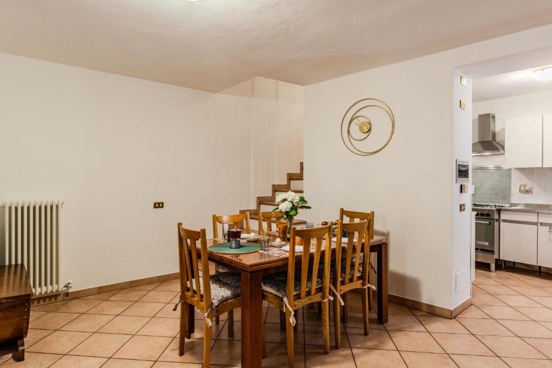 Photo of Kitchen in Claino Con Osteno