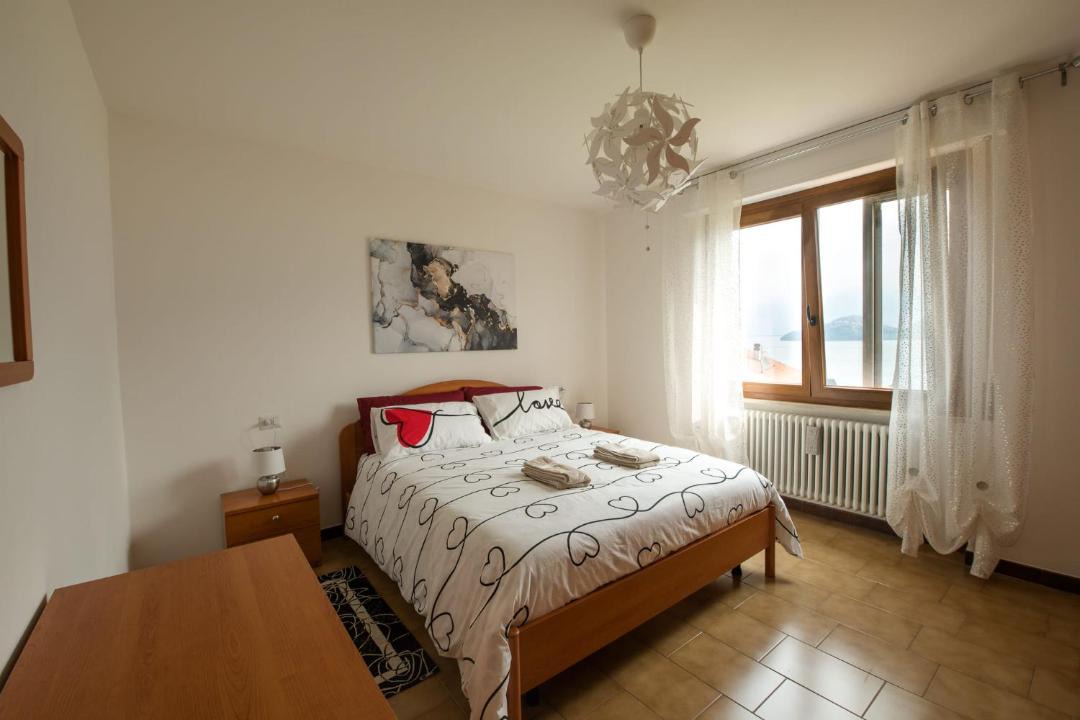 Photo of Bedroom in Calozzo