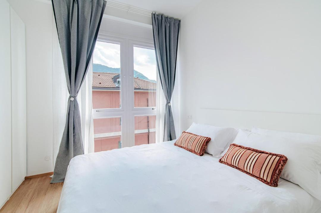 Photo of Bedroom in Como City Centre