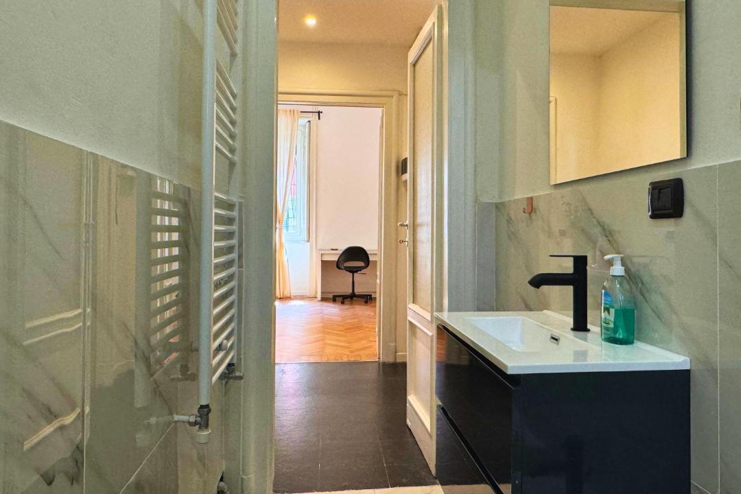 Photo of Bathroom in Zona Solari