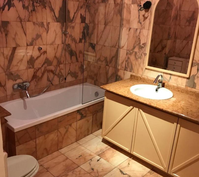 Photo of Bathroom in Magenta
