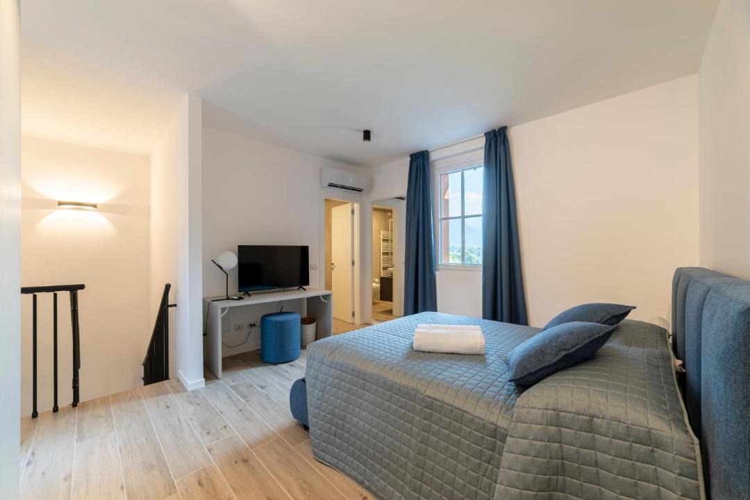 Photo of Bedroom in Como