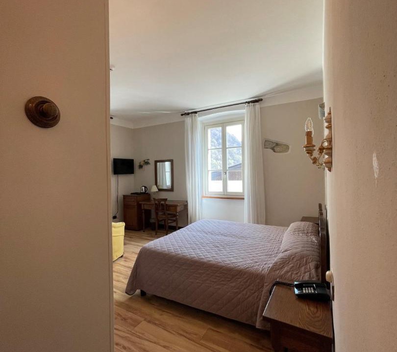 Photo of Bedroom in Castiglione d'Intelvi