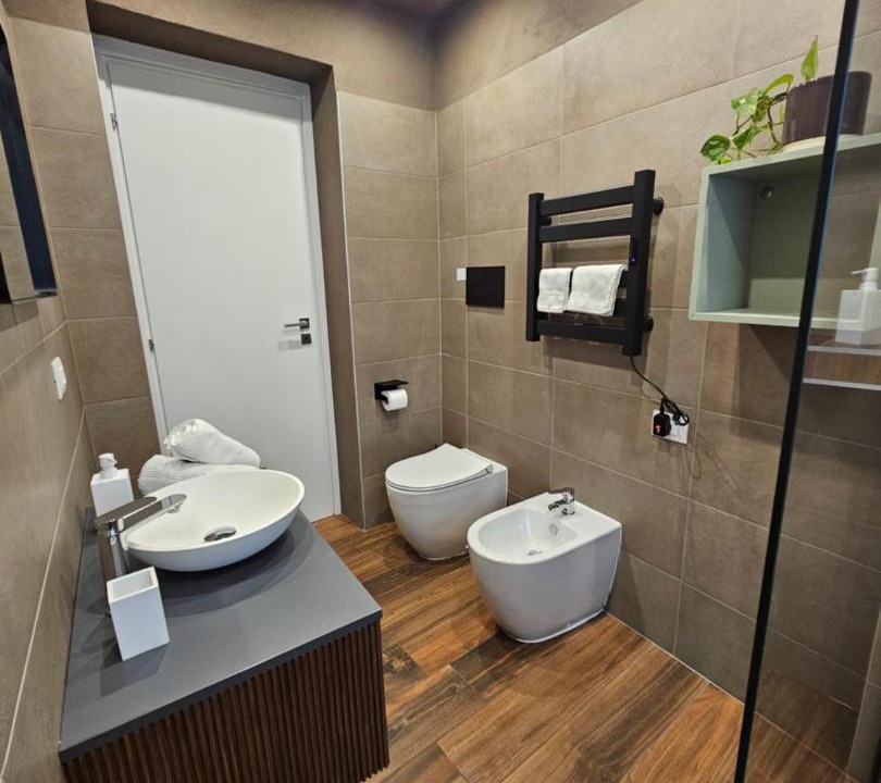 Photo of Bathroom in Crema