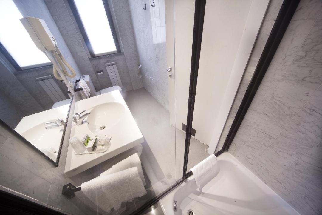 Photo of Bathroom in Parabiago