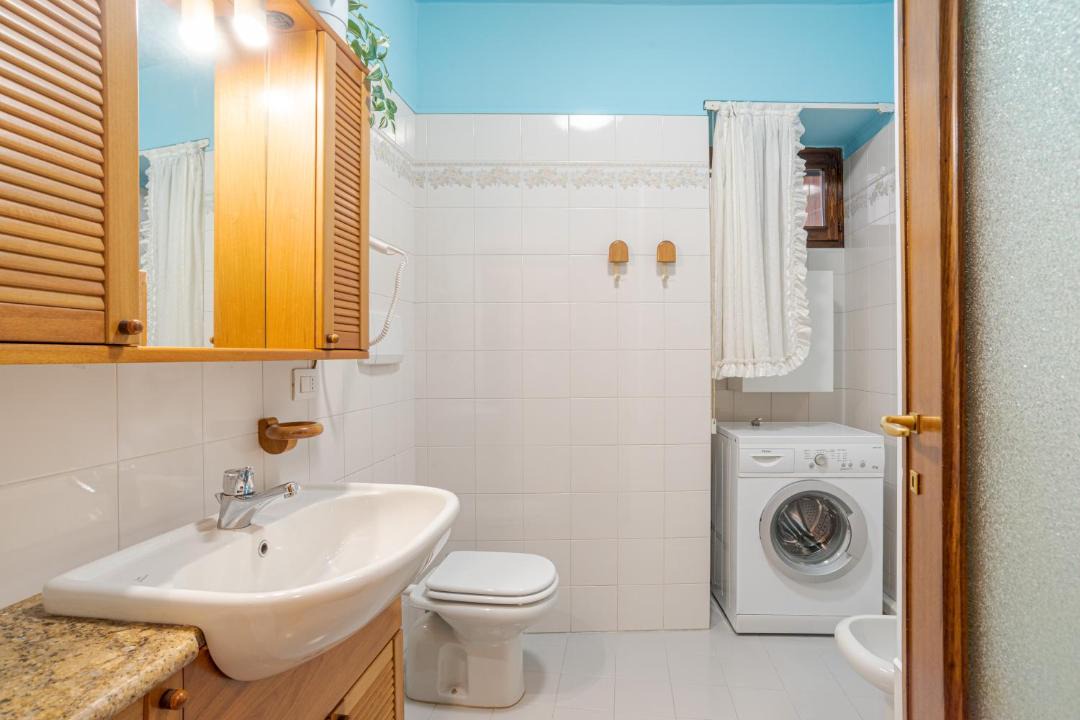 Photo of Bathroom in Carate Urio