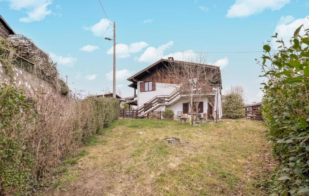 Photo of Others in Ossimo