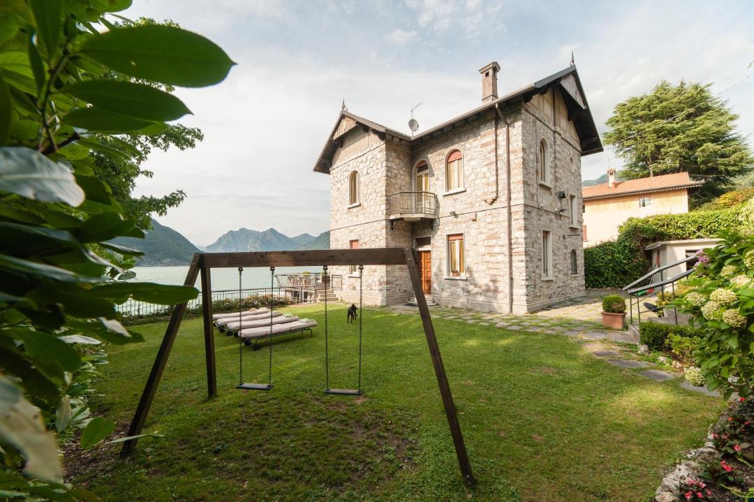 Photo of Buildings in Sulzano