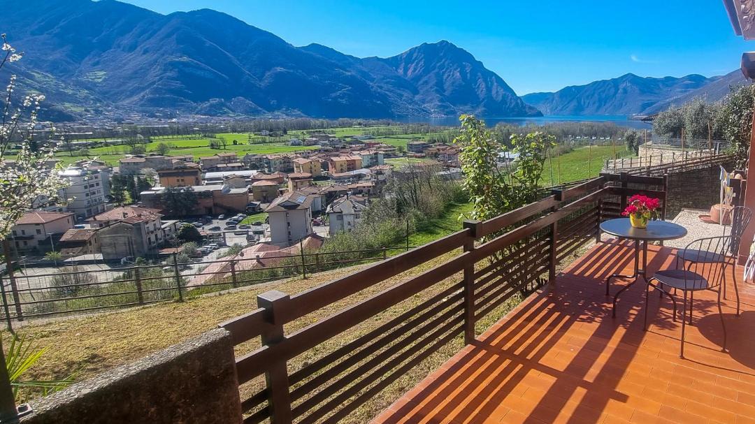 Photo of Patio Balcony in Costa Volpino
