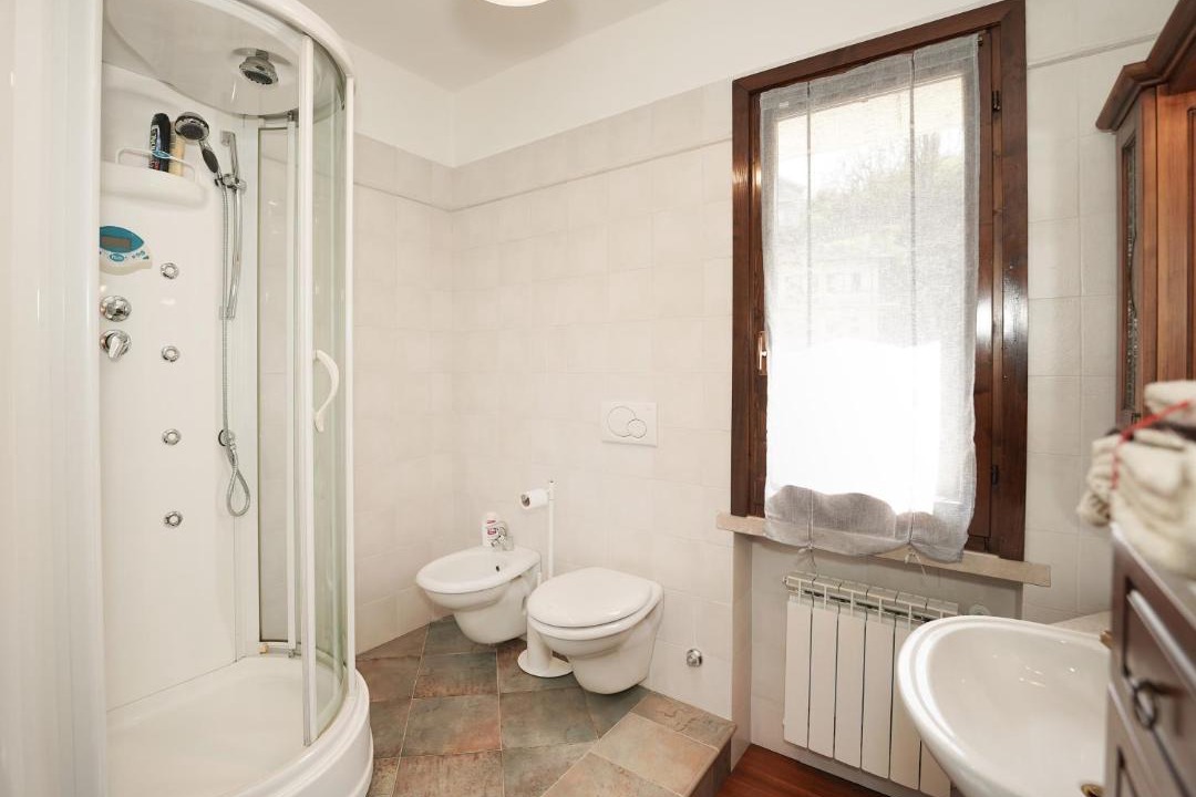 Photo of Bathroom in Laveno