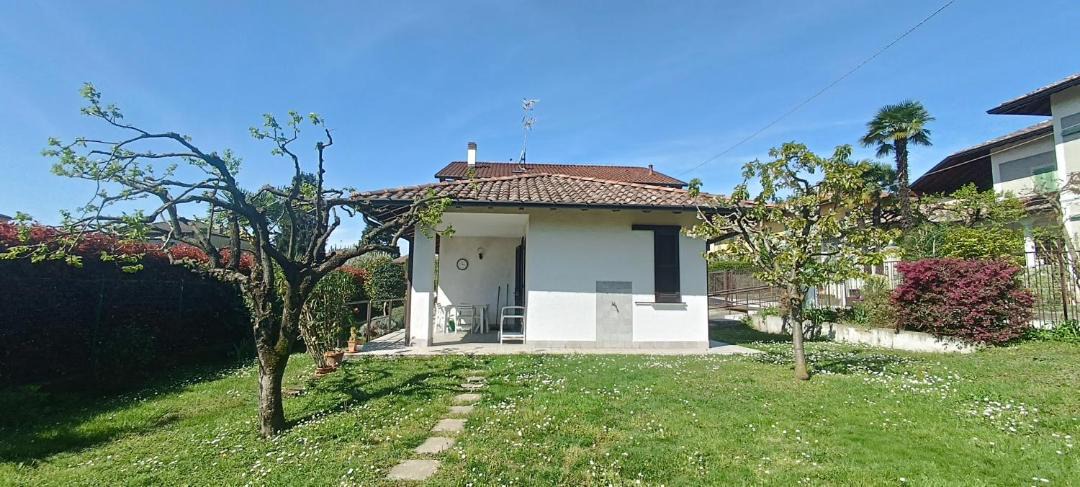 Photo of Buildings in Angera