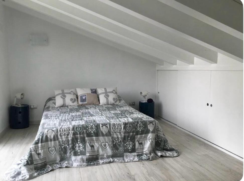 Photo of Bedroom in Esmate