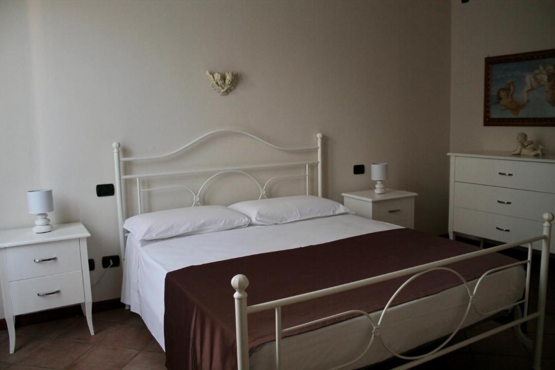 Photo of Bedroom in Peschiera Maraglio