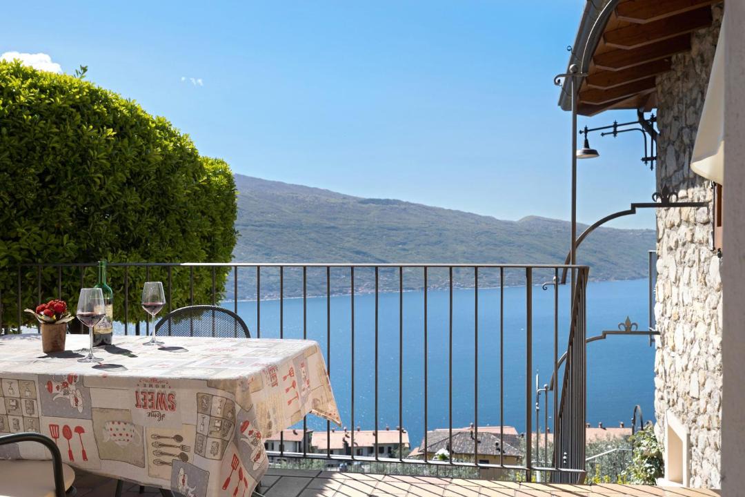 Photo of Patio Balcony in Oldesio
