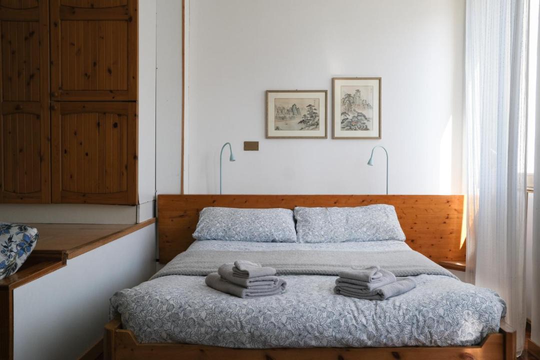 Photo of Bedroom in Crema