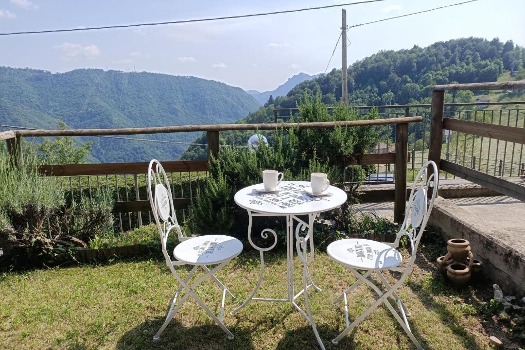 Photo of Patio Balcony in Dossena