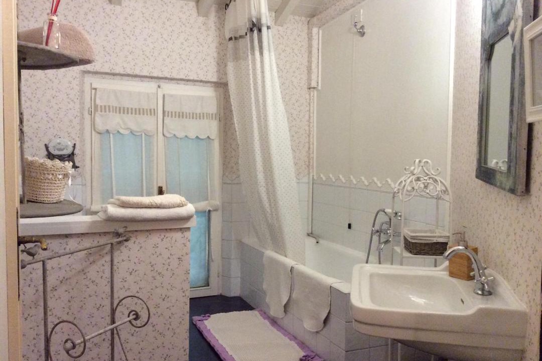Photo of Bathroom in Lodi