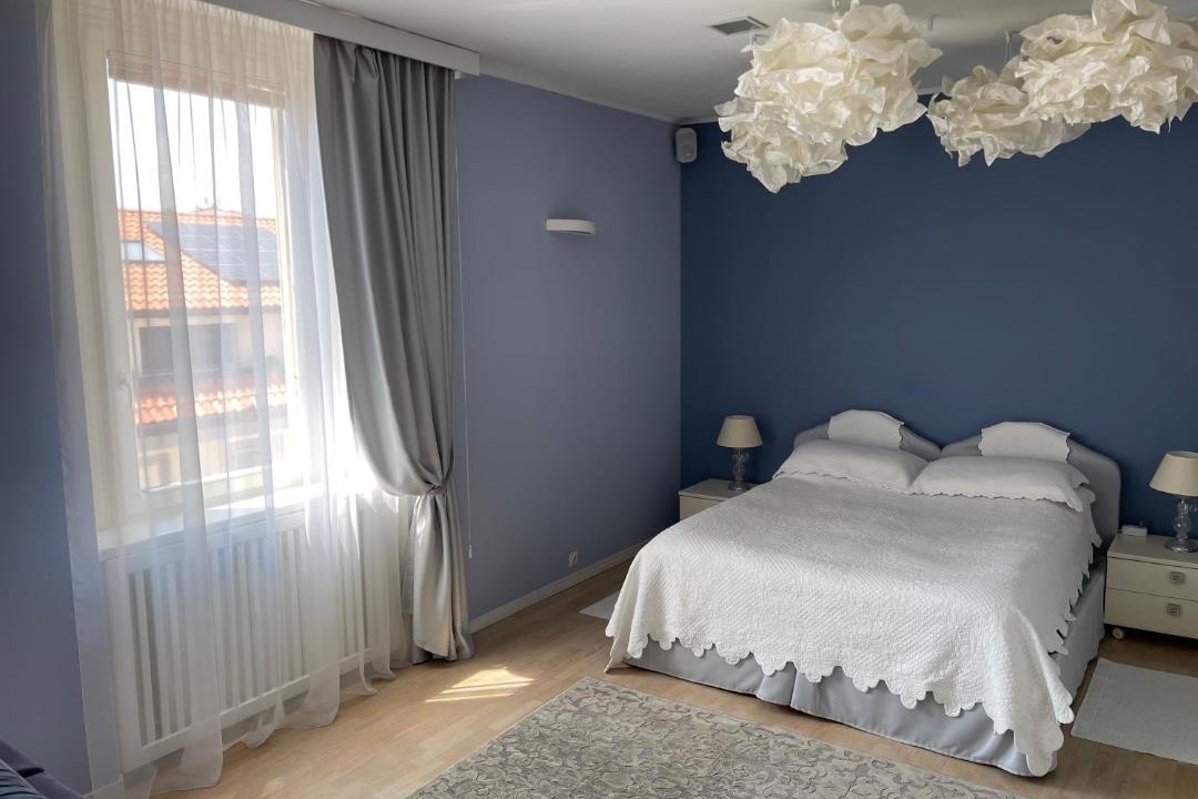 Photo of Bedroom in Downtown
