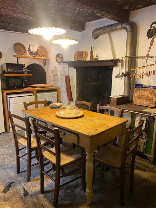 Photo of Kitchen in Parlasco