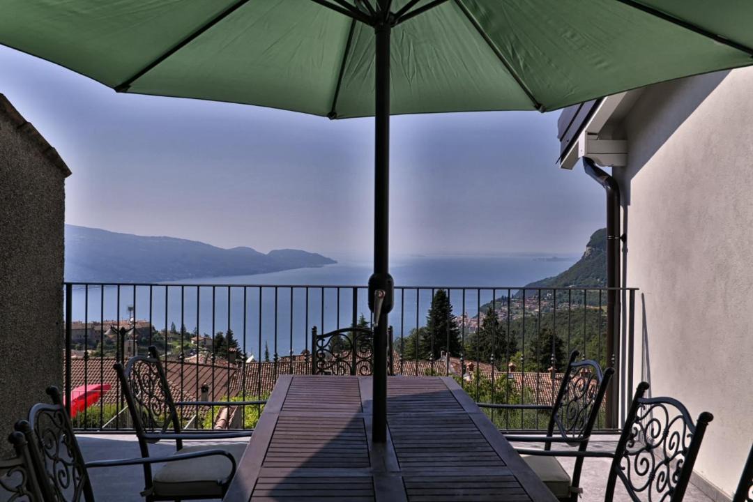 Photo of Patio Balcony in Gardola