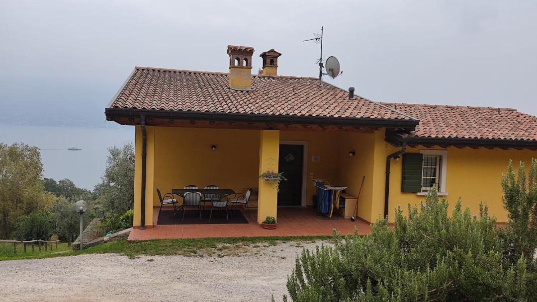 Photo of Buildings in Villavetro