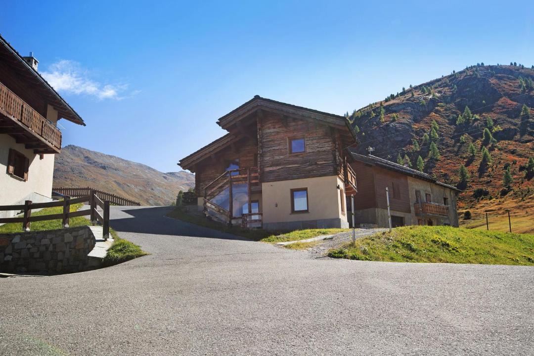 Photo of Buildings in Trepalle