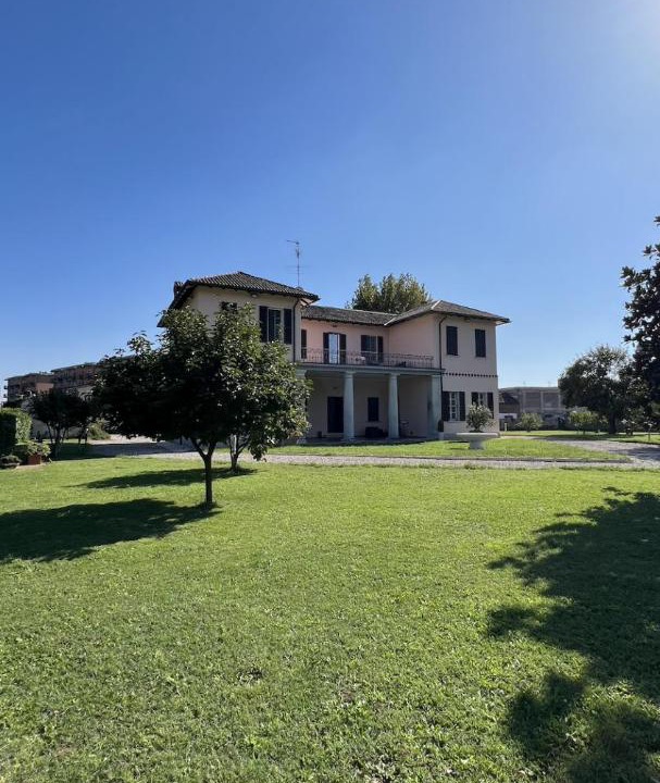 Photo of Others in Rozzano