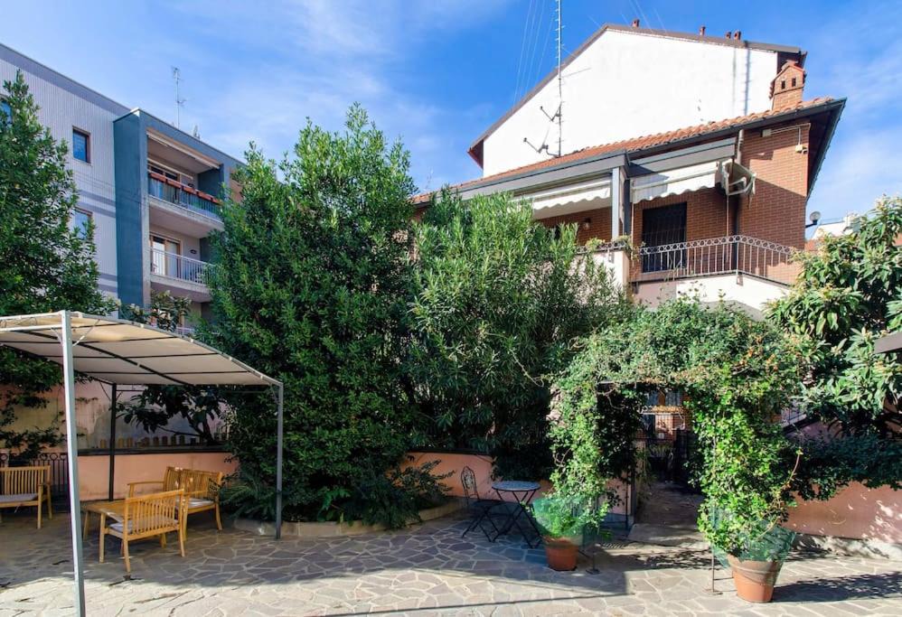 Photo of Buildings in Crescenzago