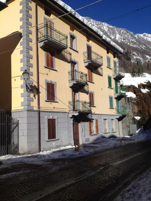 Photo of Buildings in Carona