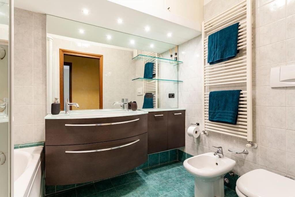 Photo of Bathroom in Assago