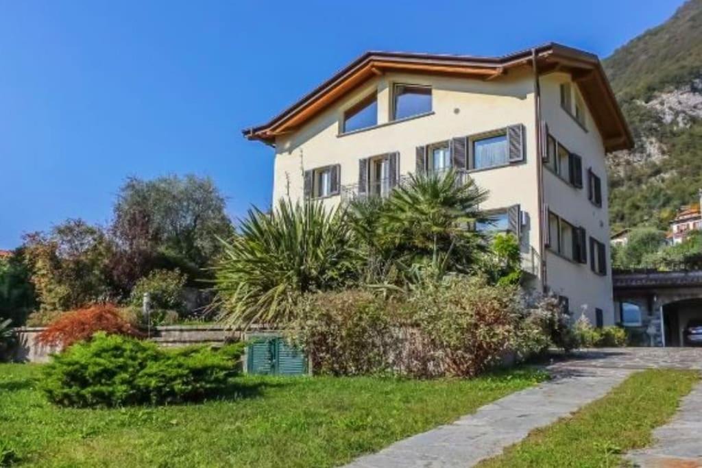 Photo of Buildings in Azzano