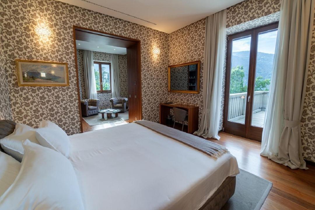 Photo of Bedroom in Mandello del Lario