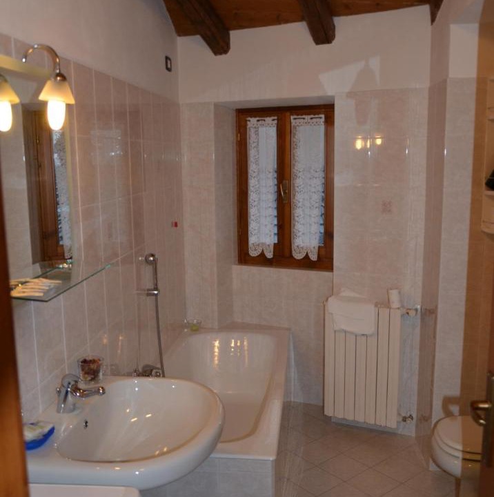 Photo of Bathroom in Ornica