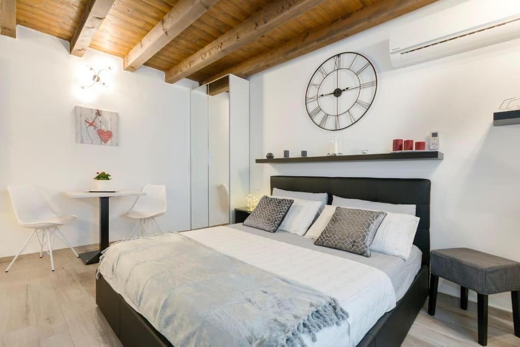 Photo of Bedroom in Como