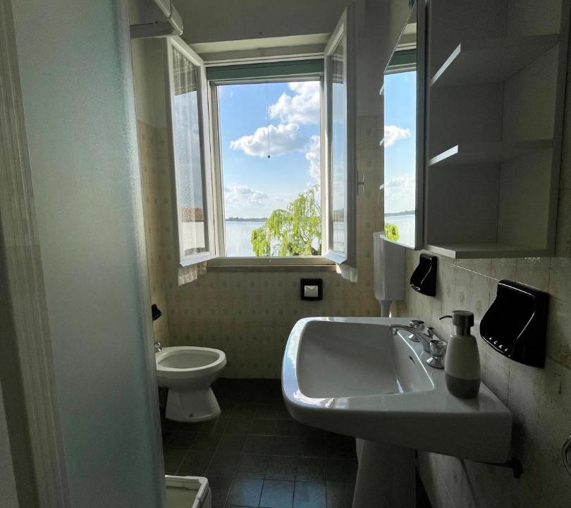Photo of Bathroom in Mantua