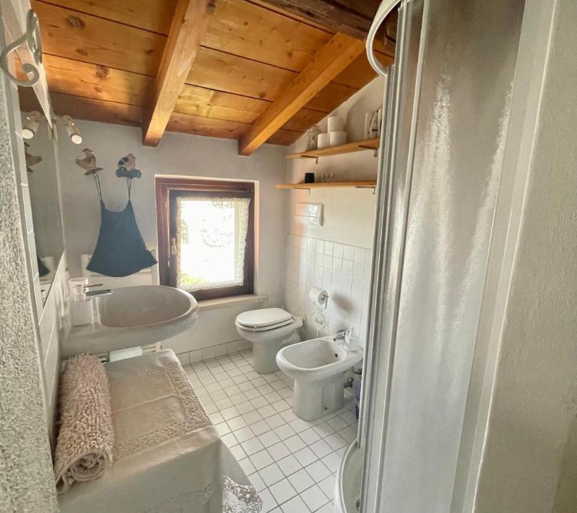 Photo of Bathroom in Mantua