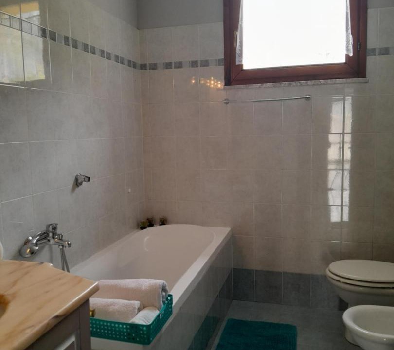 Photo of Bathroom in Crone