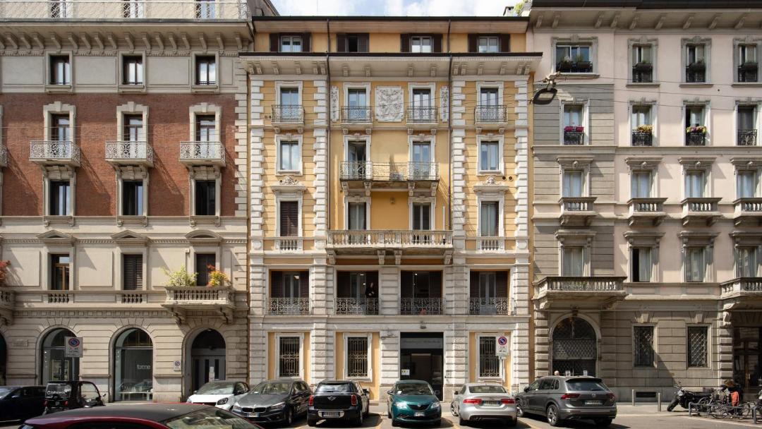 Photo of Buildings in Magenta