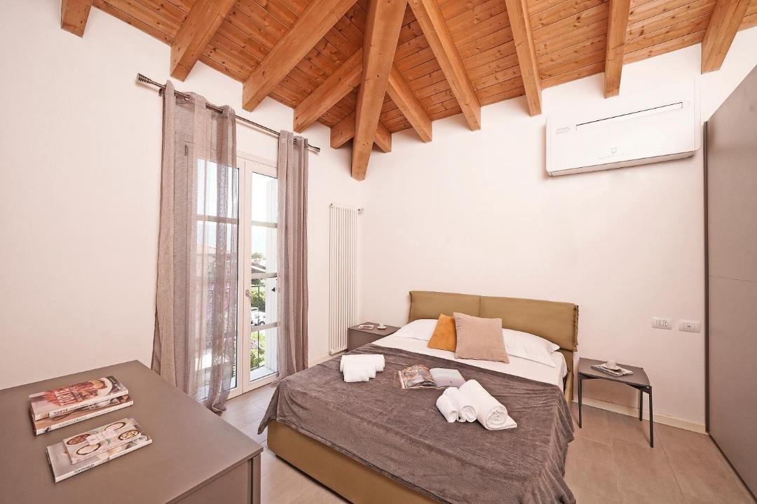 Photo of Bedroom in Toscolano Maderno