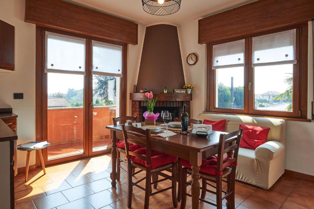 Photo of Livingroom in Dongo