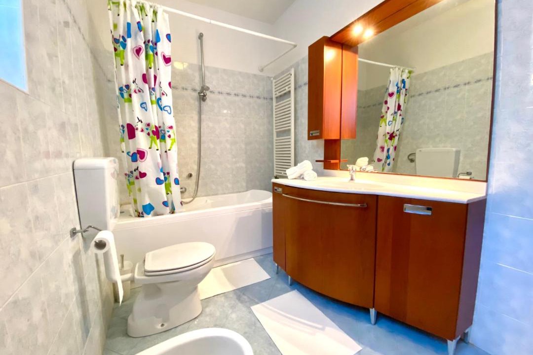 Photo of Bathroom in Angera