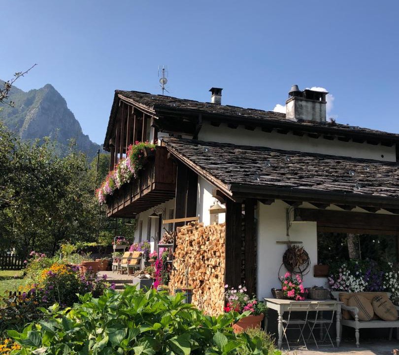 Photo of Buildings in Lenna