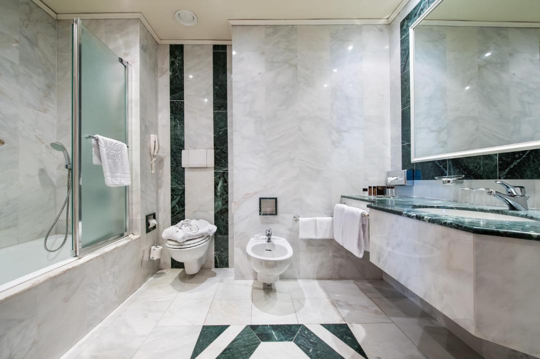 Photo of Bathroom in Assago