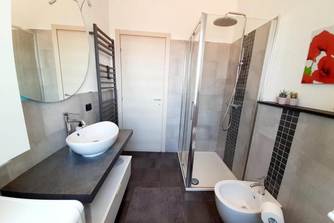 Photo of Bathroom in Samarate
