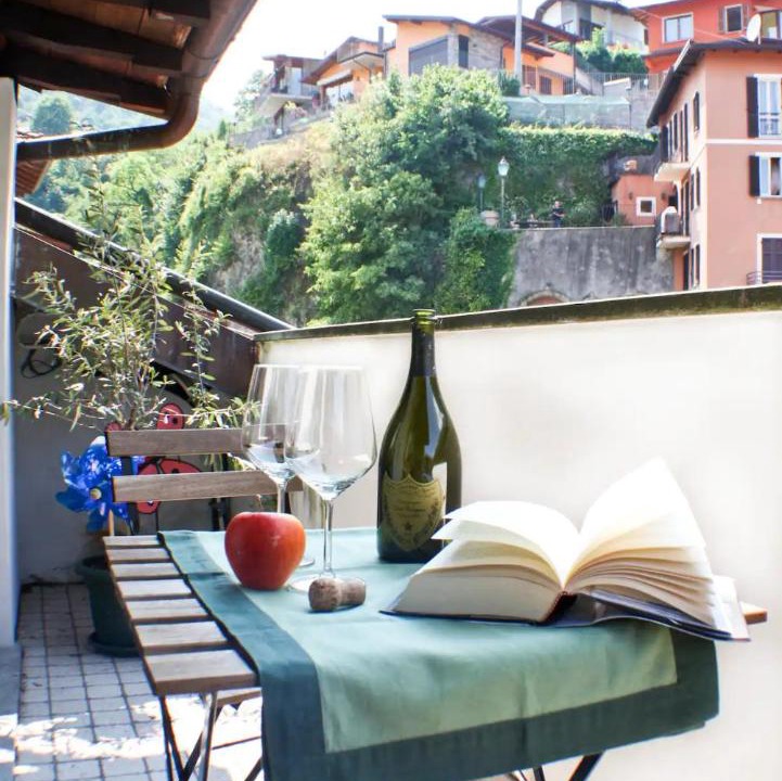 Photo of Patio Balcony in Argegno