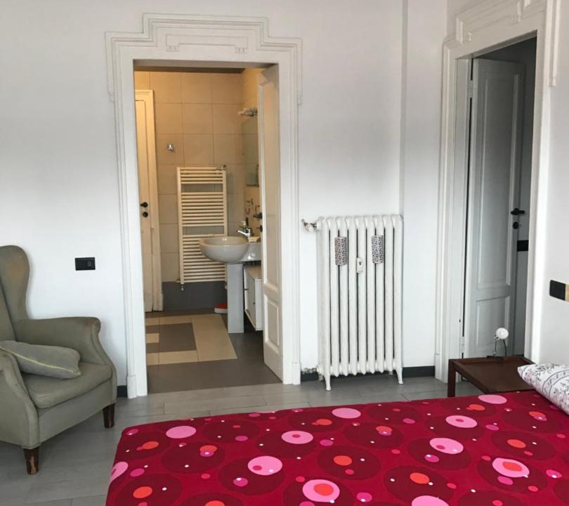 Photo of Bedroom in Magenta